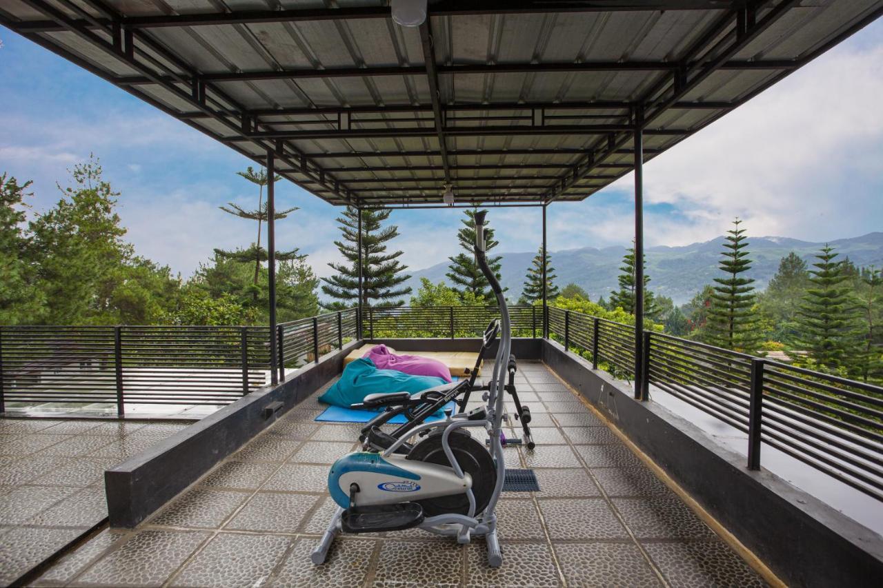 Villa Alessa Puncak Luaran gambar